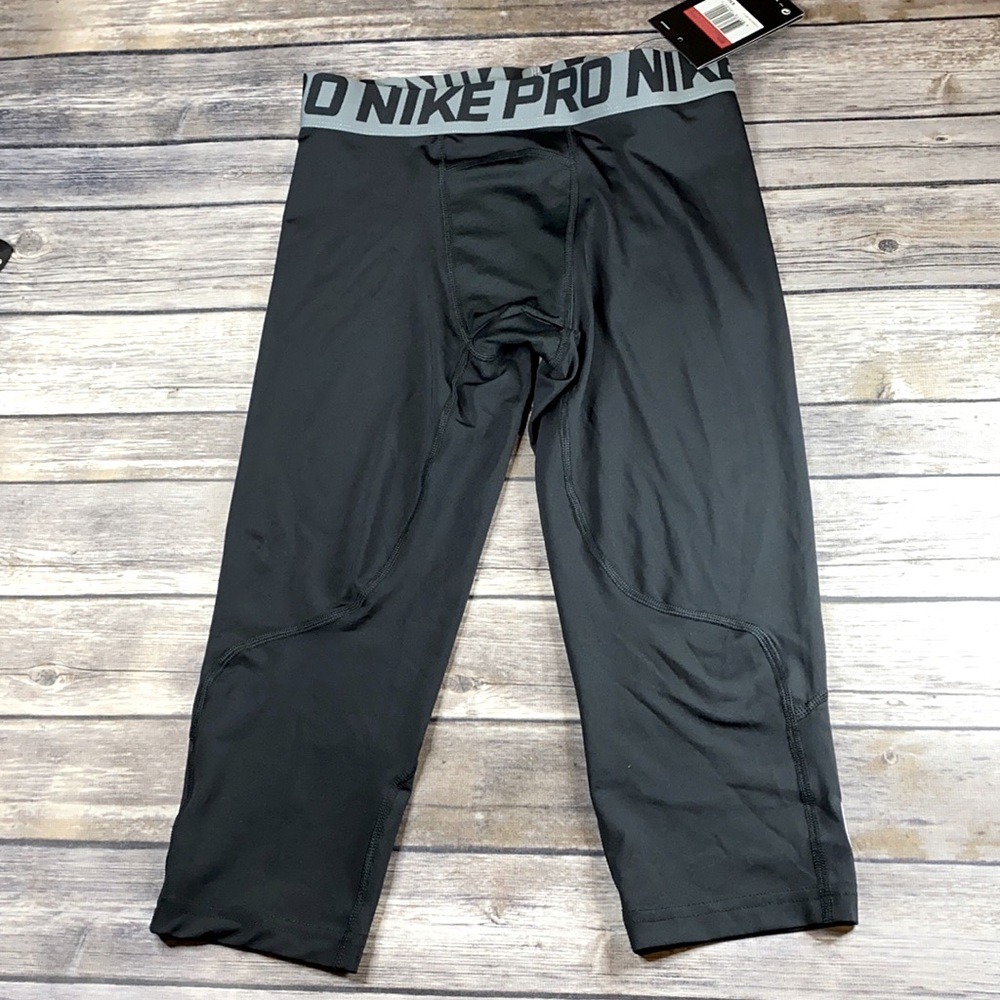 NWT Nike Pro Dry Fit 3/4 Leggings Youth Large